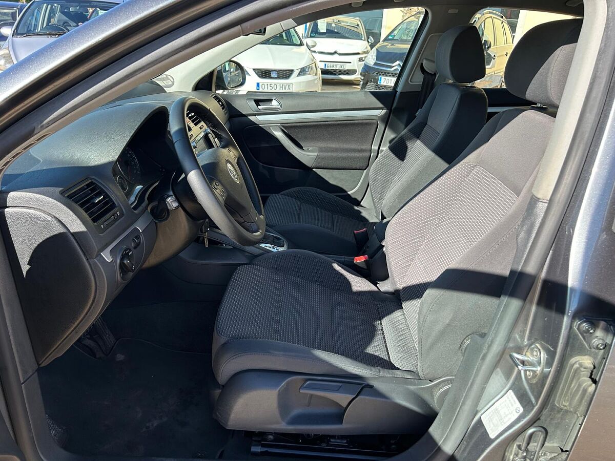 VOLKSWAGEN JETTA ADVANCE 2.0 TDI AUT0 SPANISH LHD IN SPAIN 115000 MILES 2006